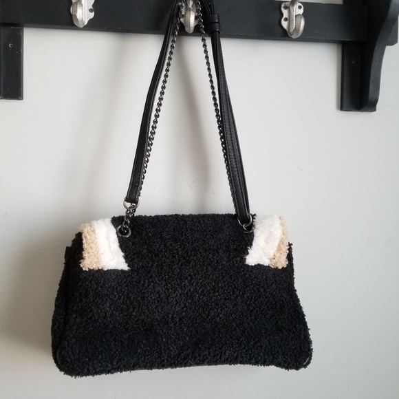 👜 TEDDY CROSSBODY HANDBAG - Picture 11 of 12